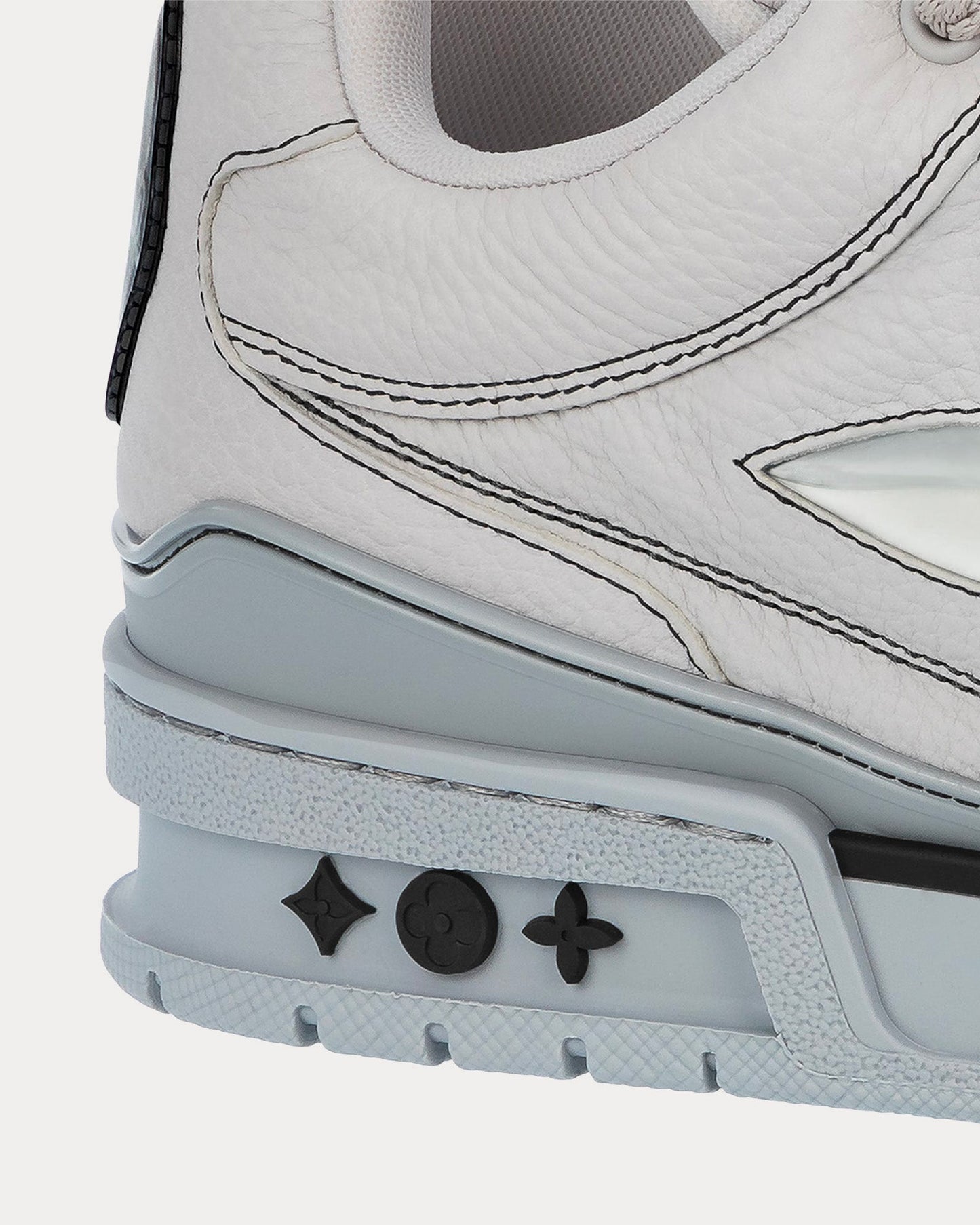 Louis Vuitton Trainer Low Cinza