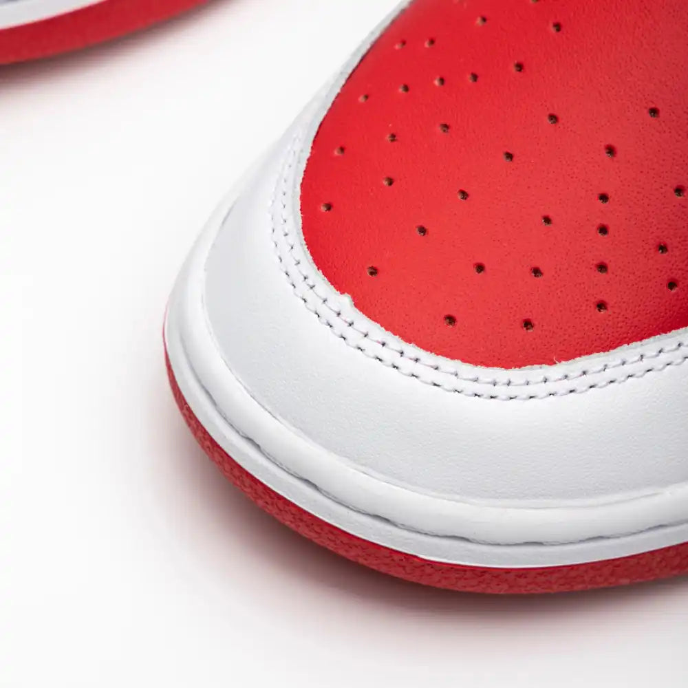 Nike Dunk Low Championship Red