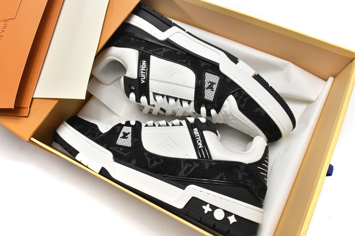 Louis Vuitton Trainer Branco e Preto
