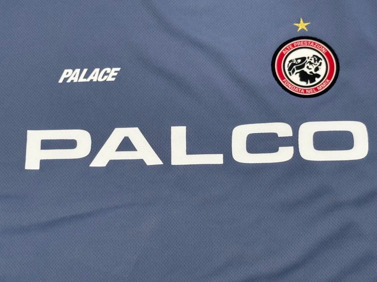 CAMISETA PALACE 1